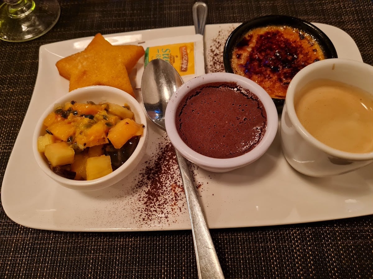 Le Coin Des Bons Amis — ambiance